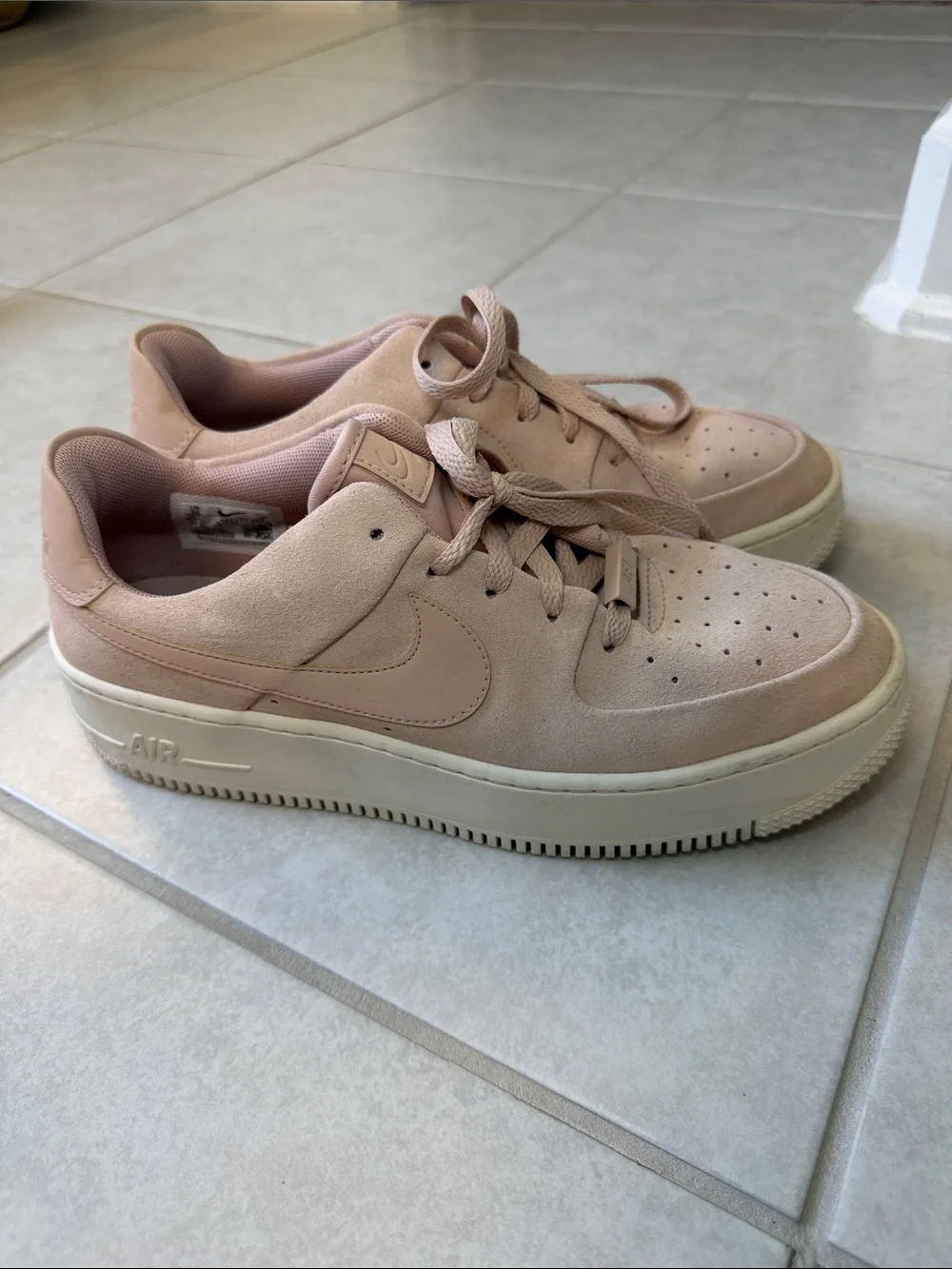 Nike Women’s AF1 Platform